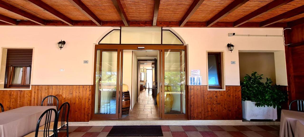 تْشيستيرنِنو Bed And Breakfast La Terrazza المظهر الخارجي الصورة