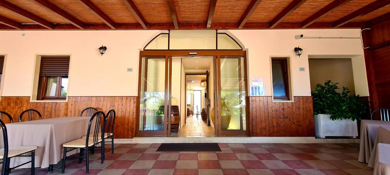 تْشيستيرنِنو Bed And Breakfast La Terrazza المظهر الخارجي الصورة